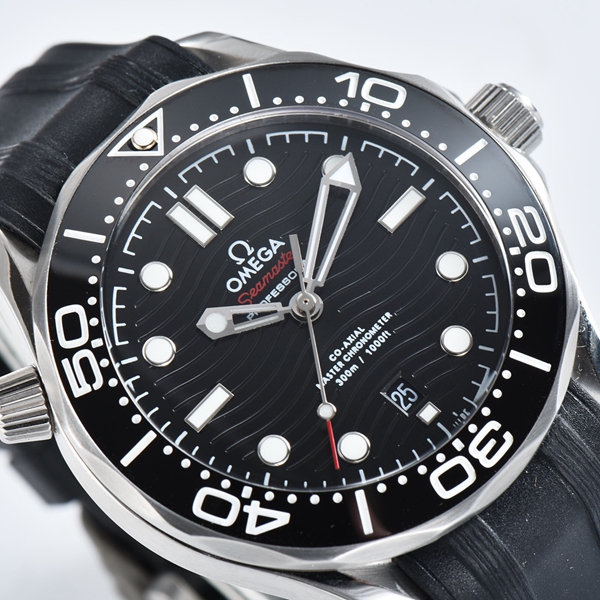 オメガ時計側面デザイン